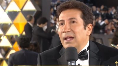 هاني رمزي عن تكريم وحيد حامد في “القاهرة السينمائي”: “يستاهل أكتر من كده”