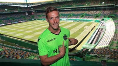 حارس رين يحقق رقمًا تاريخيًا في دوري أبطال أوروبا