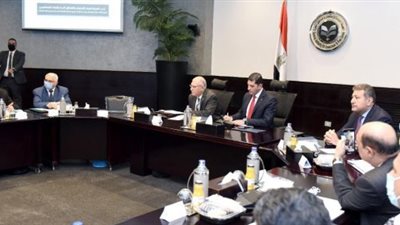 “عبد الوهاب ونجم” يبحثان تحديات الاستثمار مع مجتمع الأعمال المصري