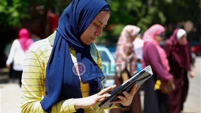 “التعليم” تتيح لطلاب المرحلة الثانوية التسجيل للامتحانات الإلكترونية