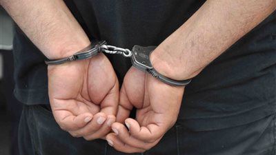 بعد خنقها بإيشارب.. تجديد حبس شقيقين قتلا “غفيرة” بمصنع في العبور