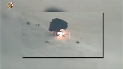 القوات المسلحة: تدمير 21 عربة دفع رباعي محملة بالأسلحة حاولت اختراق الحدود الغربية (فيديو)