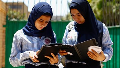 كيف ردت وزارة التعليم على إمكانية تطبيق “التابلت” في الجامعات؟