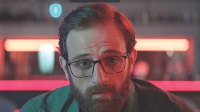 غدًا.. العرض العالمي الأول للفيلم اللبناني “عالم التليفزيون” بمهرجان القاهرة السينمائي