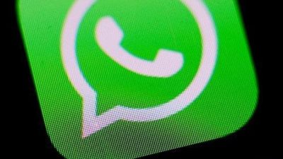 انتقاد واسع من “واتساب” لملصقات الخصوصية الجديدة في “آبل”