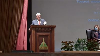 زاهي حواس: “مفيش حاجة اسمها الزئبق الأحمر ولو لقيته هتبقى غني خرافات” (صور)