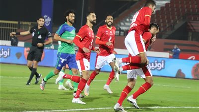 مشادة كلامية بين عمرو السولية ومحمد شريف