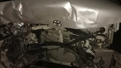 إصابة 10 أشخاص في تصادم سيارتين بقنا (صور)