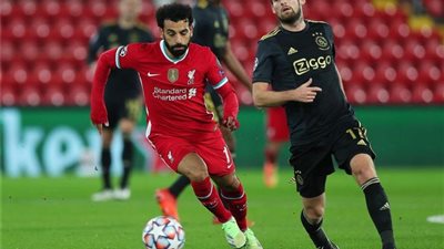 مدافع إنتر يتجاهل مفاوضات ليفربول