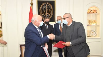 بروتوكول لتحويل أراضي شركات قطاع الأعمال غير المستغلة لأنشطة سكنية وتجارية