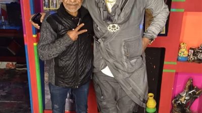 حمو بيكا يٌعلن وفاة عمه.. ويطالب الجمهور بالدعاء (صورة)