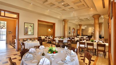 المنشآت السياحية تطالب بمد ساعات العمل خلال احتفالات الكريسماس