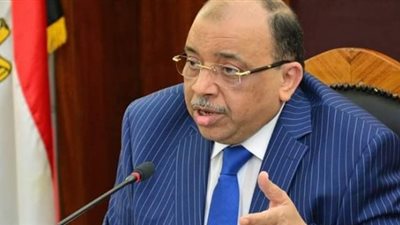 وزير التنمية المحلية: 