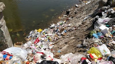 مواطن بقنا يستغيث: تقدمت بشكوى بسبب المخلفات فاتهموني بإلقائها (مستند)