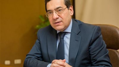 طارق الملا يصدر حركة ترقيات جديدة بشركات البترول