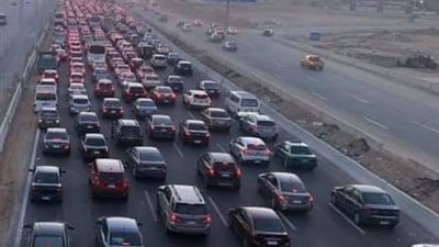 إغلاق طريق مصر السويس بسبب شبورة مائية كثيفة