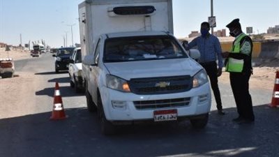 أمن المنافذ: ضبط 1229 مخالفة مرورية وتنفيذ 188 حكمًا قضائيًا خلال 24 ساعة