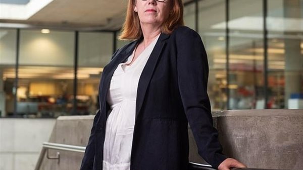 سارة جيلبرتسارة جيلبرت