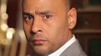 محمود عبد المغني مهندس بترول في مسلسل 