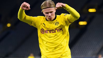 مانشستر يونايتد يدرس إمكانية التفاوض مع 