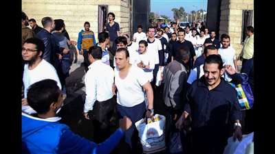 بينهم صحفيون وسياسيون.. مصدر أمني يكشف تفاصيل العفو الرئاسي عن متهمين خلال أيام