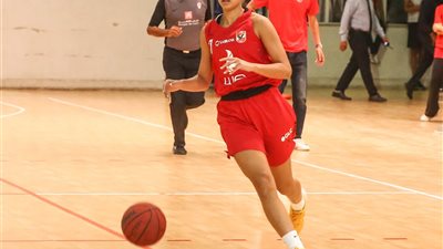 سيدات سلة الأهلي يتأهلن إلى نهائي دوري المرتبط