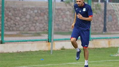 غضب بين لاعبي المصري بسبب عنتر ورفعت