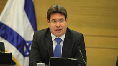 وزير إسرائيلي يلمح إلى إمكانية التطبيع مع أكبر بلد إسلامي قبل انتهاء ولاية ترامب