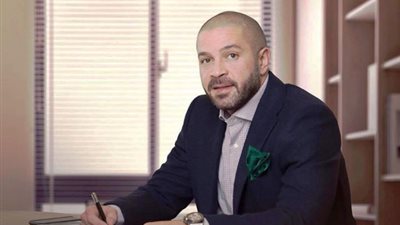 أحمد دياب يدعم منتخب الكرة النسائية: 