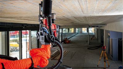 بعد الفنادق والجراحة.. الإمارات تبدأ استخدام الروبوتات في الحفر والبناء