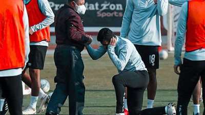 إصابة أيمن أشرف في تدريبات الأهلي.. تعرف على التفاصيل  