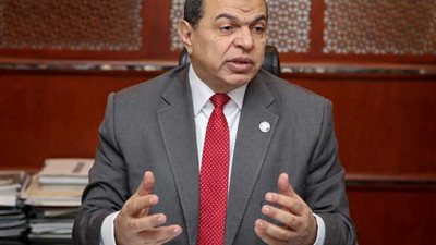 القوى العاملة: تعيين 709 شابًا.. واستخراج 1801 شهادة قياس مستوى مهارة بأسيوط