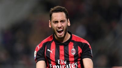 ميلان: نتفاوض مع دوناروما وهاكان من أجل التجديد