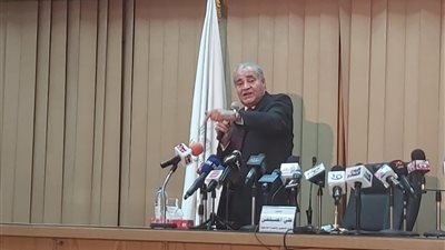 وزير التموين لـ