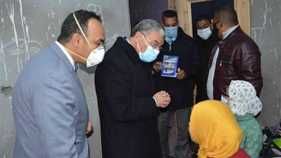محافظ المنيا يغلق مركزًا للدروس الخصوصية بحي جنوب خلال جولة مفاجئة (صور)