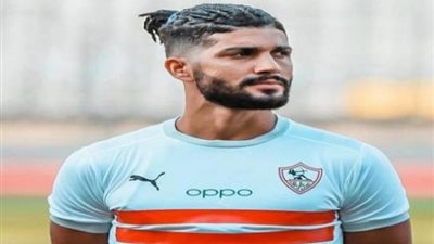 فرجاني ساسي ينتقد أرضية ستاد برج العرب قبل مباراة الزمالك وسموحة (صورة)