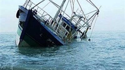 العثور على المركب الغارق بخليج السويس وعلى متنها 14 جثة صياد