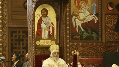 البابا تواضروس يترأس قداس عيد الميلاد المجيد في كاتدرائية “ميلاد المسيح” (صور)