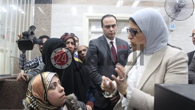 في زيارة مفاجئة.. وزيرة الصحة تزور مستشفى الجلاء للاطمئنان على سير العمل