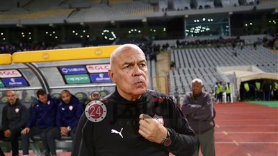 جلسة لجروس مع لاعبي الزمالك في بداية التدريب الأول بالمغرب