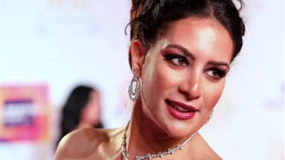 إيمى سلطان تتألق بالأسود فى مهرجان الأفضل ٢٠١٨