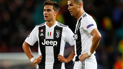 نجم يوفنتوس يتفادى القتل بسبب رونالدو وميسي