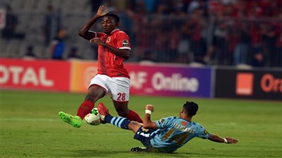 الأهلي يُقيّد أجايي وحمدي فتحي في القائمة الإفريقية