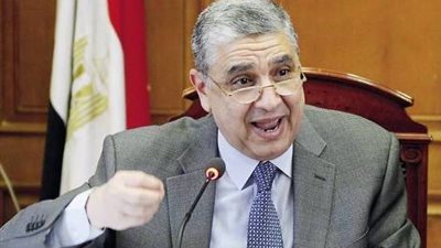 وزير الكهرباء يجرى تغييرات وتنقلات لرؤساء شركات الوزارة