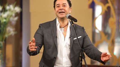 اليوم.. مدحت صالح يحيي حفلًا على خشبة المسرح الكبير بالأوبرا