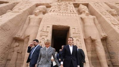 سر زيارة ماكرون وزوجته لمعبد أبو سمبل قبل لقائه السيسى بالعاصمة (صور)
