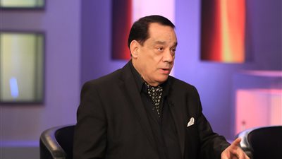 حلمى بكر لـ”شطة”: “لازم يتقبض عليك”