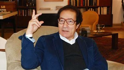 الأسبوع المُقبل.. معرض جديد لـ “فاروق حسني” بحضور نجوم الفن