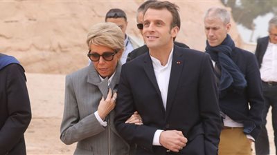 الرئيس الفرنسي يغادر القاهرة بعد زيارة استغرقت ثلاثة أيام