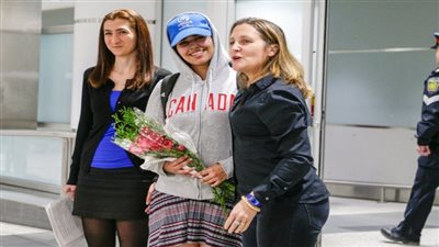 الأخوات السري حركة تجمع تبرعات للفتاة السعودية رهف القنون